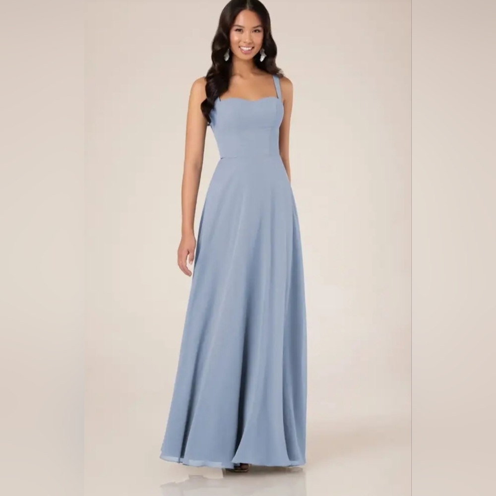 Windsor Blue Formal Gown Sweetheart Neckline Chiffon Size 16 Runs Small Fits 14